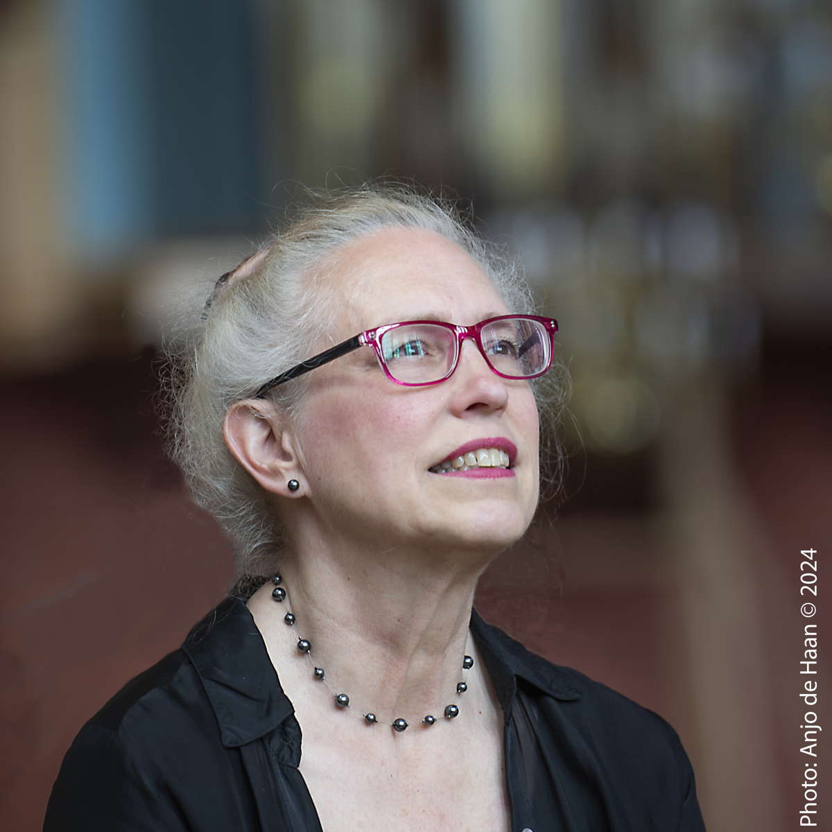 Dr Gwendolyn Toth plays the Windfield Tudor Organ at St Cuthbert&rsquo;s